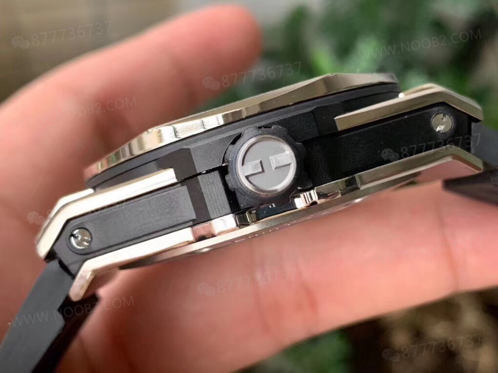 WWF Factory Hublot BIG BANG Tattoo işçiliği nasıl? İlk bakışta replika olduğu belli oluyor mu? — 7. fotoğraf