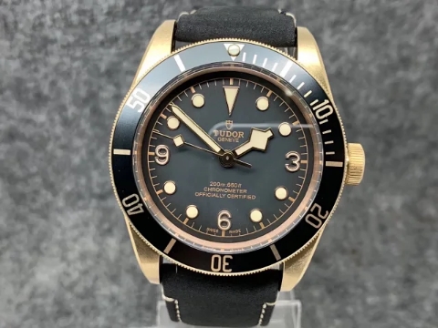 XF Replika Tudor Bronze