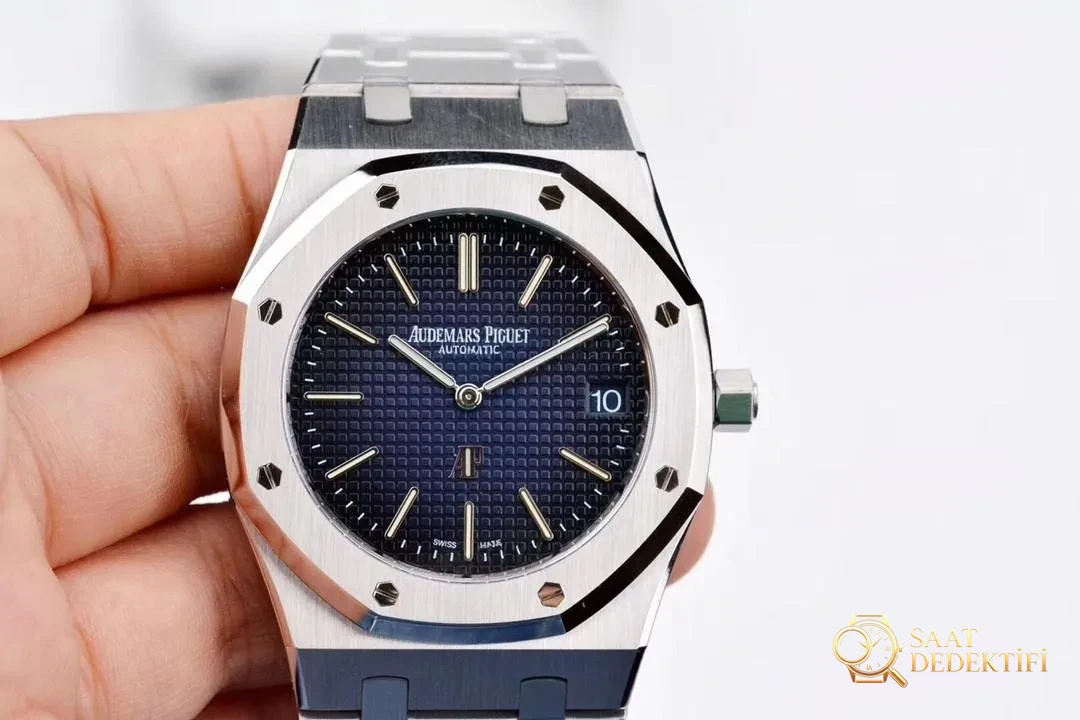 XF Factory Audemars Piguet 15202ip füme mavi kadran saat incelemesi - Kasa Profili ve Kurma Kolu İncelemesi