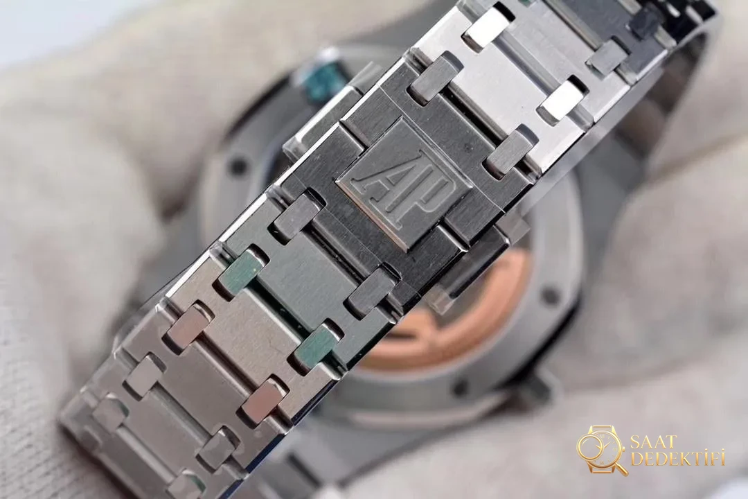 XF Factory Audemars Piguet 15202ip füme mavi kadran saat incelemesi - Bilekte Duruş ve Kasa Orantısı