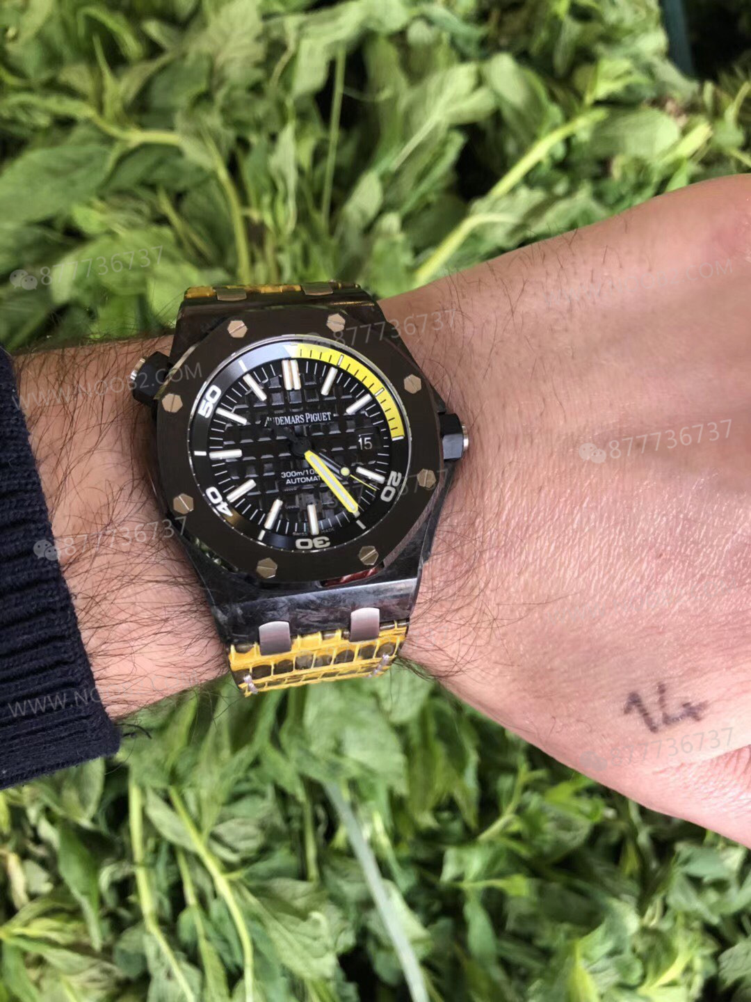 XF Factory Audemars Piguet 15706 dövme karbon saatin V3 sürümünde neler geliştirildi? — 1. fotoğraf