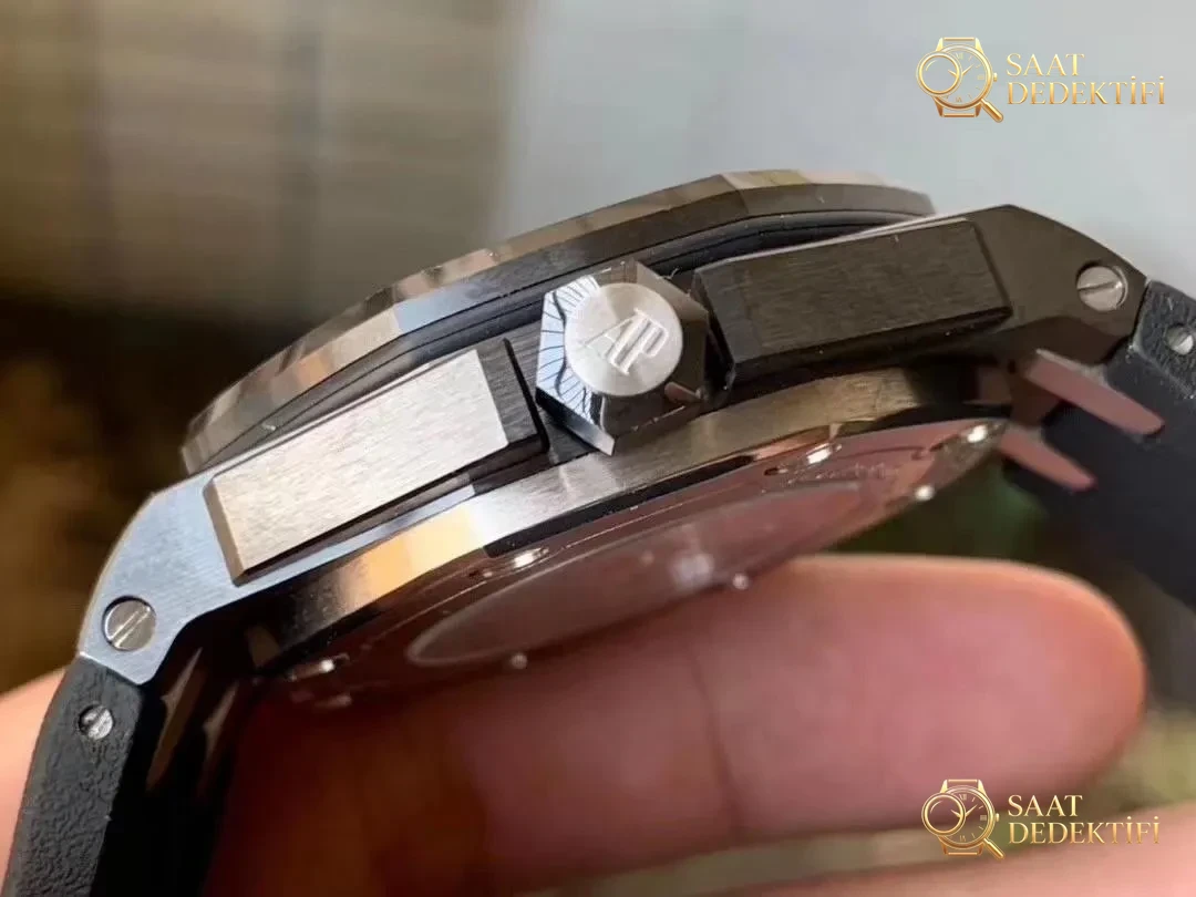 Is the XF Factory Audemars Piguet 15707 ceramic watch V2 version still obvious as a replica at first glance? - Case Steel and Polishing Quality