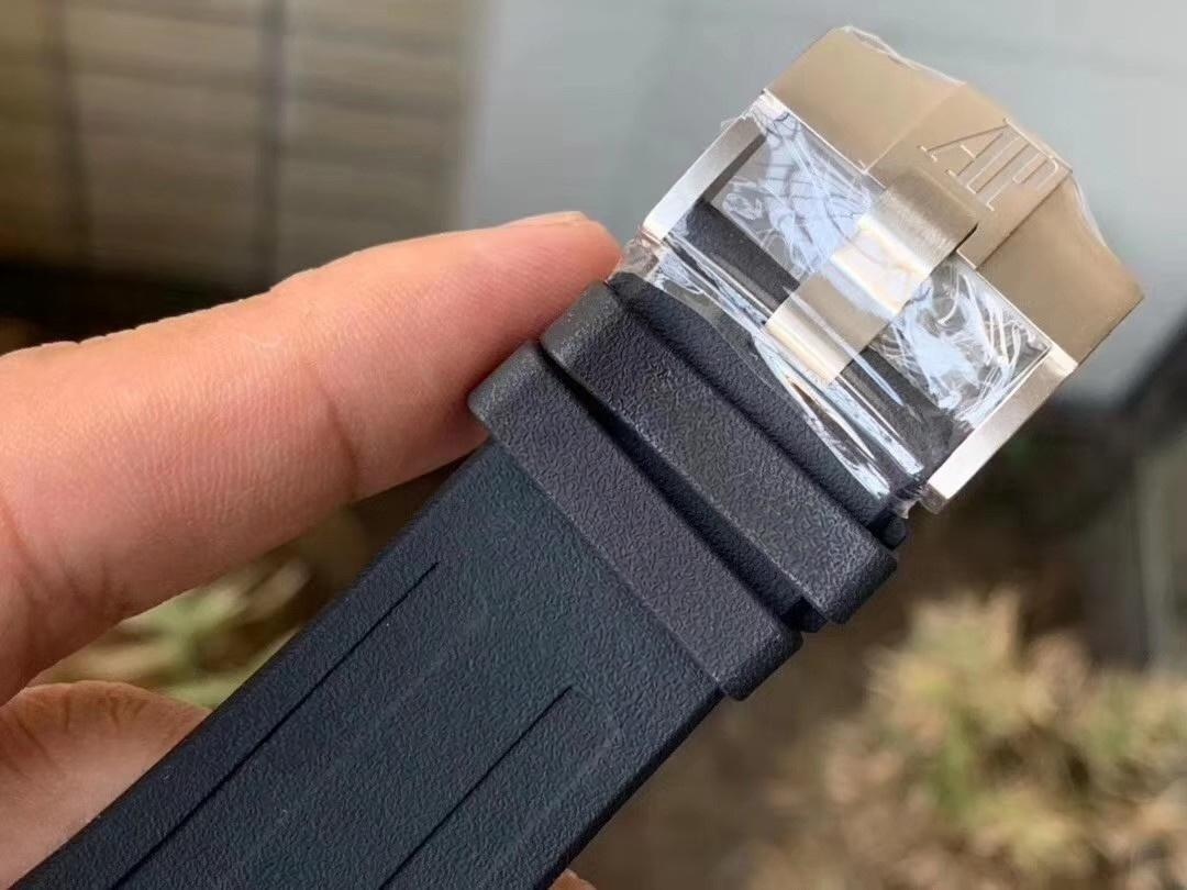 XF Factory Audemars Piguet 15707 seramik saat V2 versiyonu hâlâ ilk bakışta replika belli oluyor mu? — 16. fotoğraf