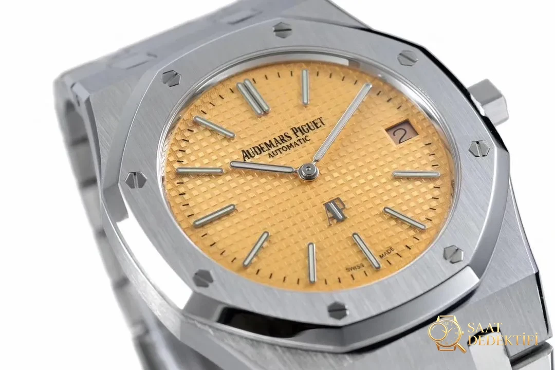 XF Factory Audemars Piguet Royal Oak 15202 rose gold kadranlı saat nasıl? - Bilezik, Toka ve Klips Mekanizması