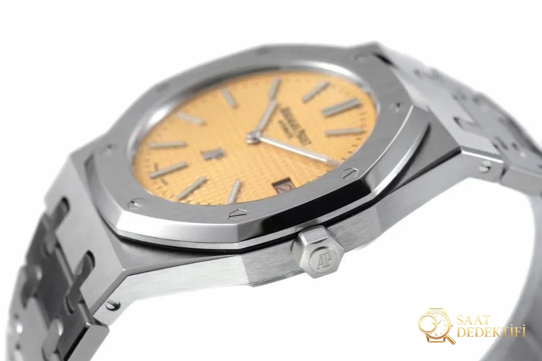 XF Factory Audemars Piguet Royal Oak 15202 rose gold kadranlı saat nasıl? - Klips Kilidi ve Lazer Damgalar