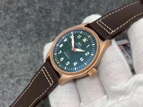 XF Factory Replika IWC Pilot Bronze Saat, Asia ETA 2824-2 Mekanizma ve Kahverengi Deri Kayış — 7. fotoğraf