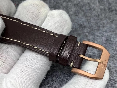 XF Factory Replika IWC Pilot Bronze Saat, Asia ETA 2824-2 Mekanizma ve Kahverengi Deri Kayış — 10. fotoğraf
