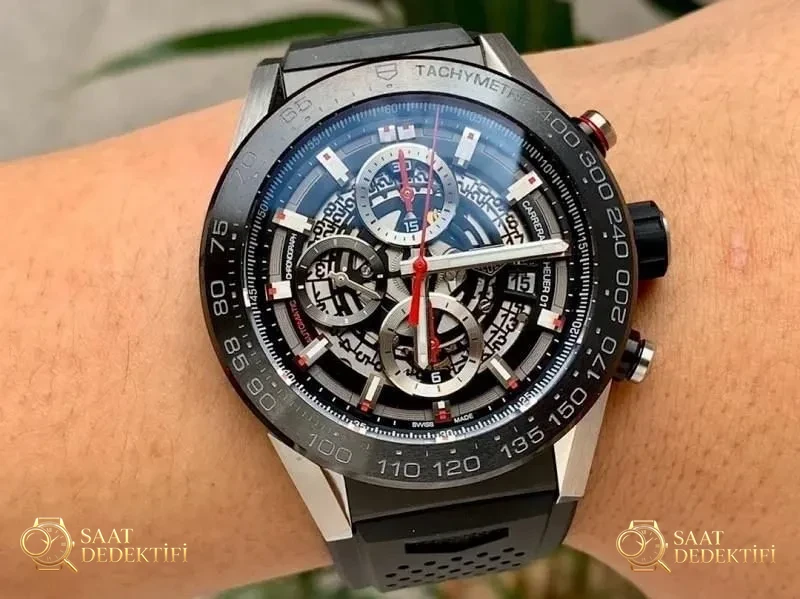XF Factory TAG Heuer Carrera 01 Tam İskelet Kronograf Detaylı İnceleme - Genel Açı ve Koleksiyon Duruşu