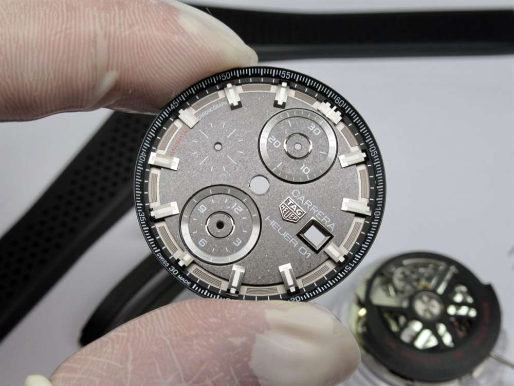 XF Factory TAG Heuer Carrera Ay Yüzeyi Heuer 01 CLEP özel modeli tanıtıldı — 15. fotoğraf