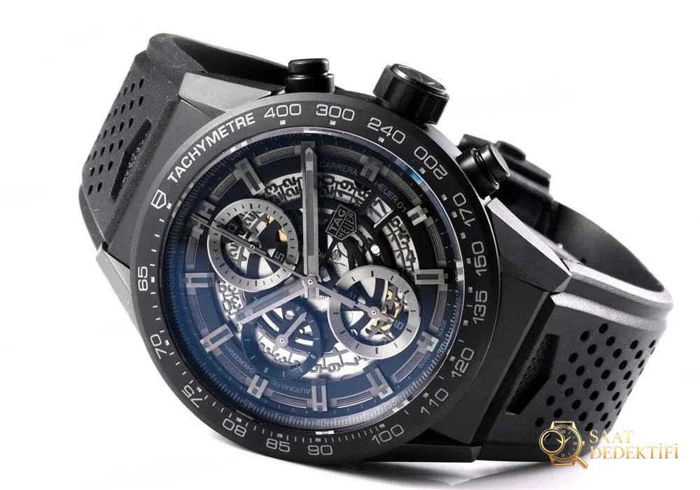 XF Factory TAG Heuer Carrera Black Knight Seramik Kronografın İşçilik İncelemesi - Arka Kapak ve Mekanizma Detayı