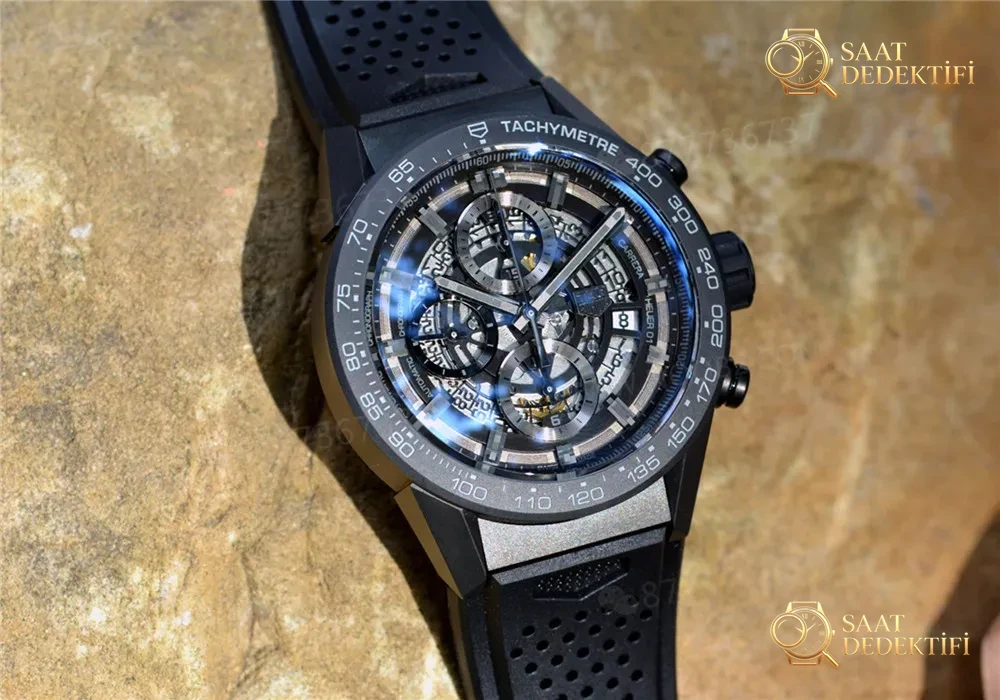 XF Factory TAG Heuer Carrera Black Knight Seramik Kronografın İşçilik İncelemesi - Toka İçi Mikro Ayar Mekanizması
