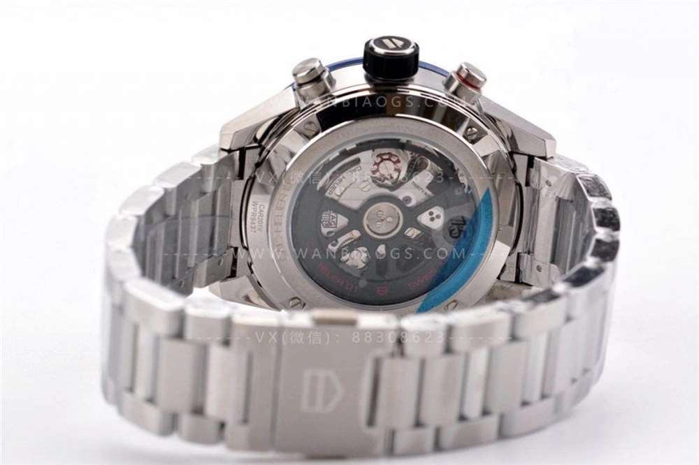 XF Factory TAG Heuer Carrera serisi - Yeni mavi kadranlı saat işçilik incelemesi — 16. fotoğraf