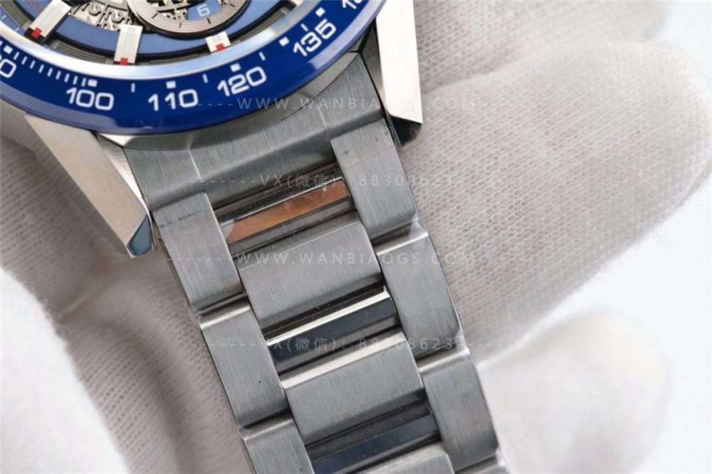 XF Factory TAG Heuer Carrera serisi - Yeni mavi kadranlı saat işçilik incelemesi — 18. fotoğraf