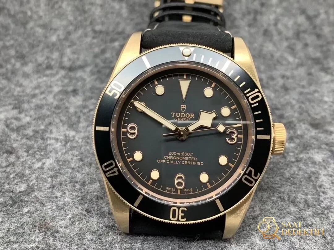 XF Factory Tudor Bronz Arduvaz Grisi M79250BA Kol Saati Detaylı İncelemesi - Kasa Profili ve Kurma Kolu İncelemesi