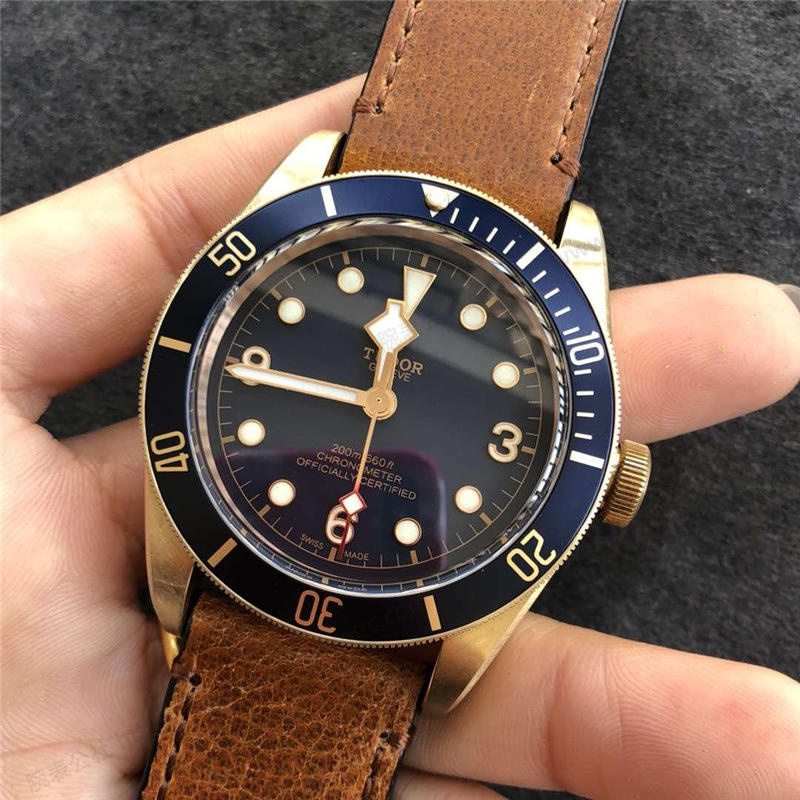 XF Factory Tudor mavi bronz çiçek saat incelemesi — 2. fotoğraf