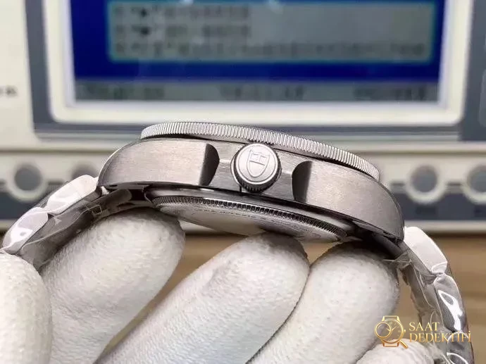 XF Factory Tudor mavi kar tanesi savaş baltası Pelagos serisi 25600TB kaç para? Gerçek-replika karşılaştırması ve orijinal inceleme - Bilezik, Toka ve Klips Mekanizması