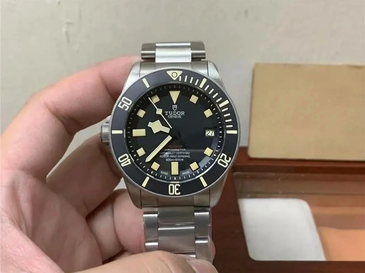 Tudor Pelagos Replika Saat İncelemesi - Ön Görünüm ve Kasa Tasarımı