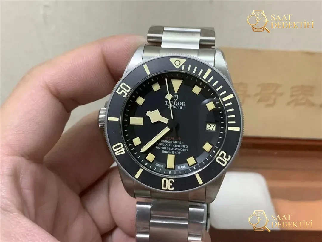 XF Factory Tudor Pelagos Siyah Battleaxe Titanyum Patates Solak V3, 2824 Mekanizmayla Kalitesi Nasıl? - Kasa Profili ve Kurma Kolu İncelemesi