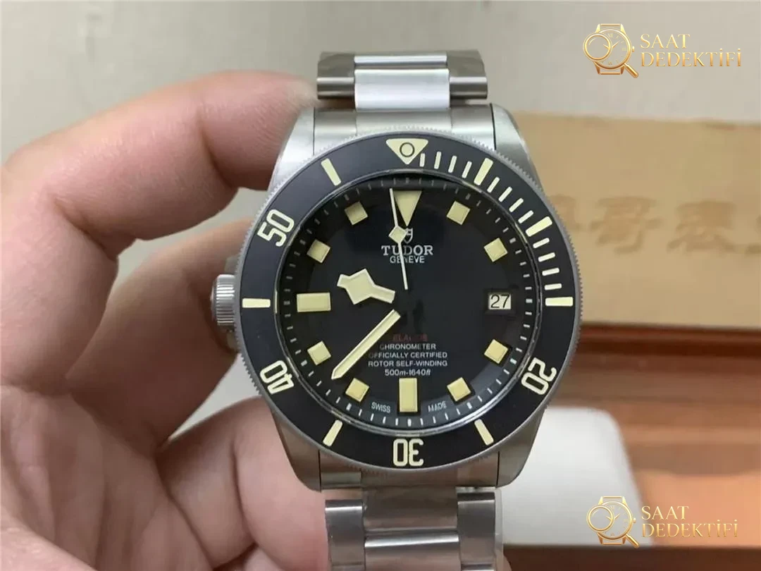 XF Factory Tudor Pelagos Siyah Battleaxe Titanyum Patates Solak V3, 2824 Mekanizmayla Kalitesi Nasıl? - Arka Kapak ve Mekanizma Detayı