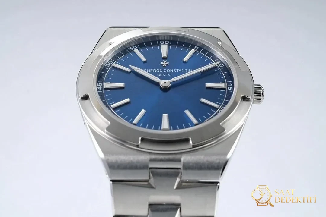 XF Factory Vacheron Constantin Overseas 2000V mavi kadran almaya değer mi? - Mekanizma Zemberek ve Balans Detayı