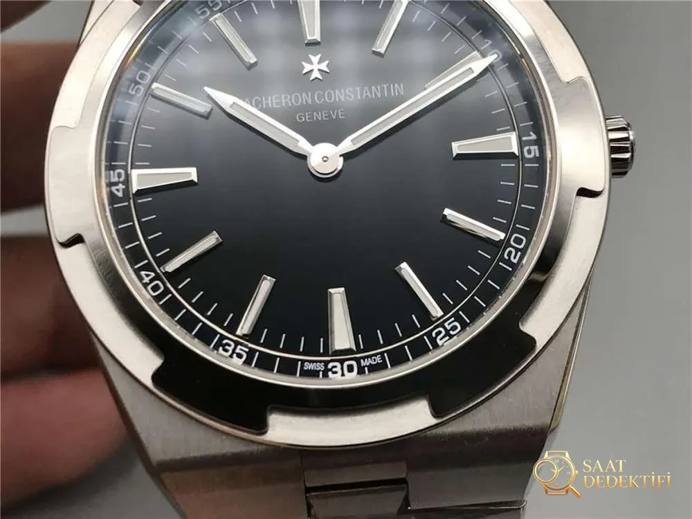 XF Factory Vacheron Constantin Overseas 2000V Ultra İnce «Siyah Kadran» İşçilik İncelemesi - Arka Kapak ve Mekanizma Detayı