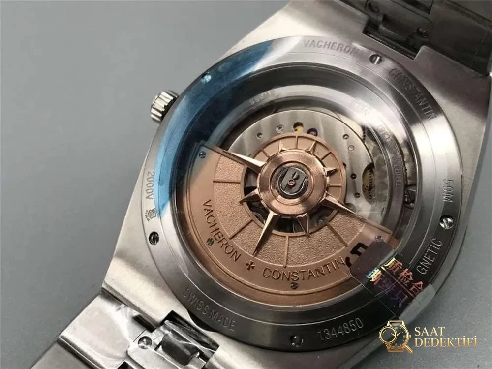 XF Factory Vacheron Constantin Overseas 2000V Ultra İnce «Siyah Kadran» İşçilik İncelemesi - Mekanizma Zemberek ve Balans Detayı