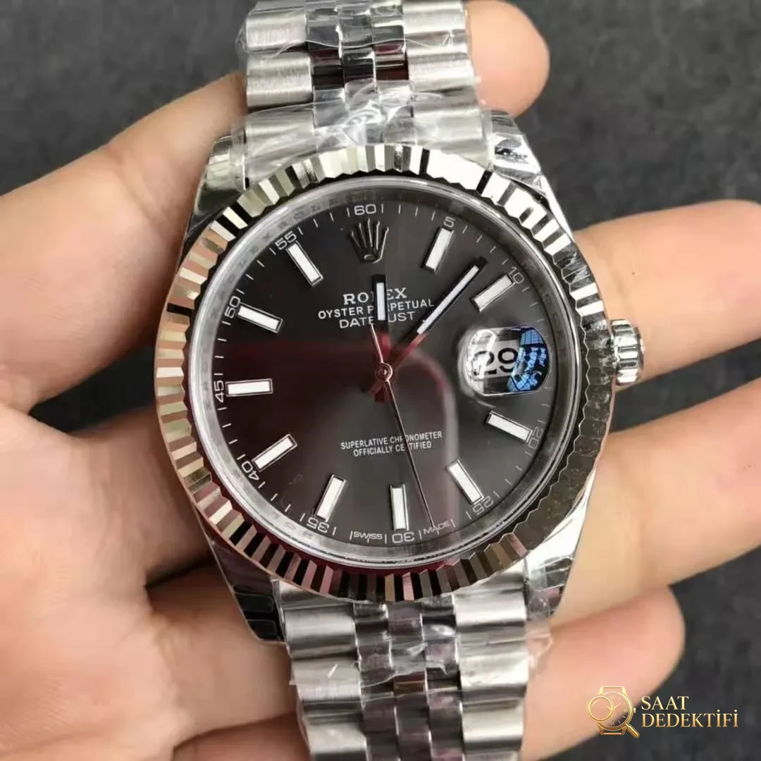 Replika Rolex Datejust 41mm Gri 126334