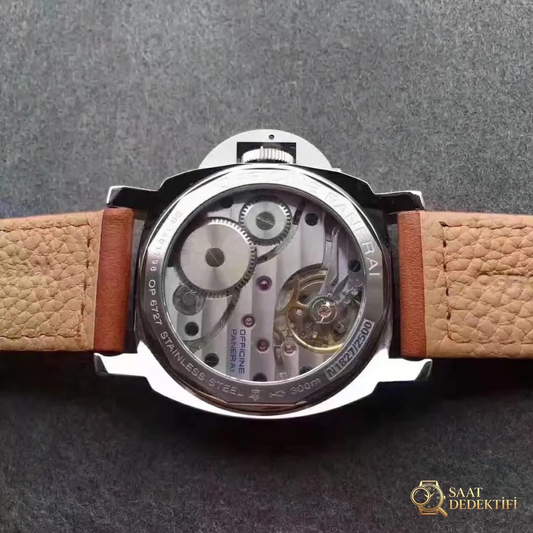 Yeni Başlayanlar İçin En İyi On Replika Saat - Fosfor ve Super-LumiNova Gece Görünümü