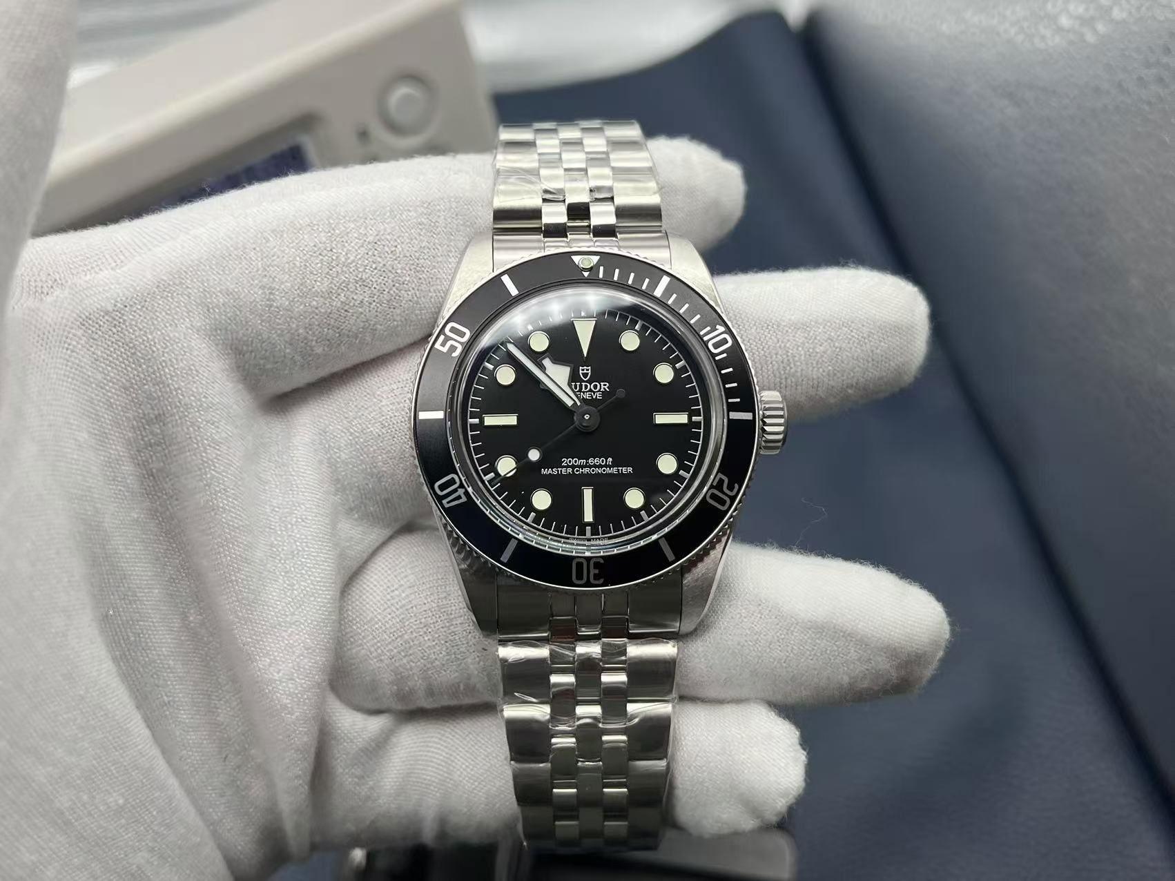 Yeni Black Bay M7941A1A0NU-0003 tanıtıldı — 3. fotoğraf