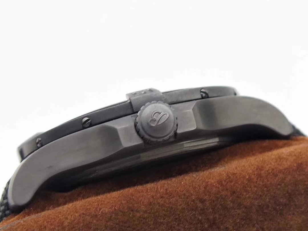 Replika Breitling Blackbird Kurma Kolu