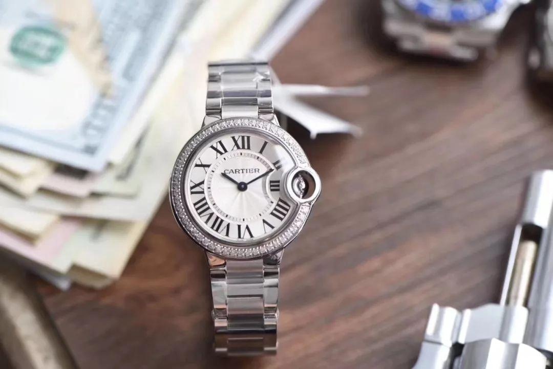 Yeni HBBV6 Factory Cartier Ballon Bleu 33 mm el işçiliği sonradan taşlı kadın saati ne kadar? Sahtesi anlaşılır mı? — 2. fotoğraf