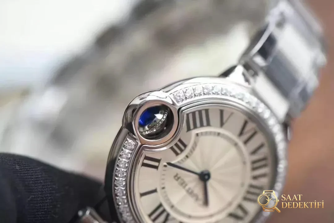 Yeni HBBV6 Factory Cartier Ballon Bleu 33 mm el işçiliği sonradan taşlı kadın saati ne kadar? Sahtesi anlaşılır mı? - Arka Kapak ve Mekanizma Detayı