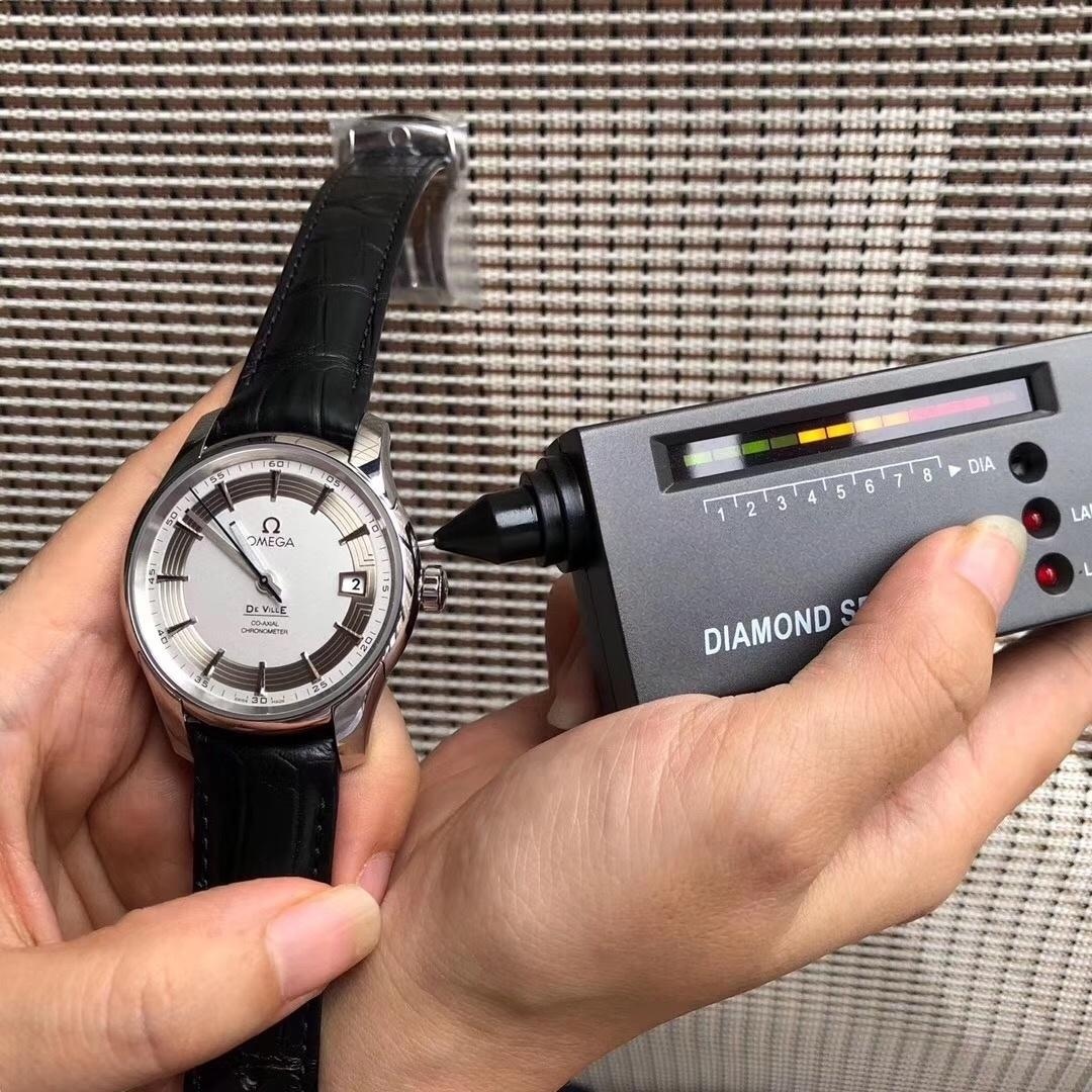 Yeni ürün incelemesi: VS Factory Omega De Ville Parlak Beyaz 8500 mekanizma 41 MM timsah derisi safir cam replika saat — 12. fotoğraf