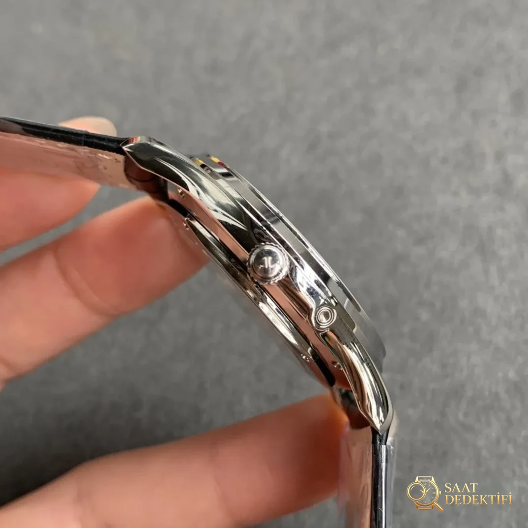 Yeni Ürün Raporu: YL Factory Jaeger-LeCoultre Palyaço 1378420 Master serisi tek parça mekanizmalı klasik saatin zayıf noktası nerede? - Klips Kilidi ve Lazer Damgalar