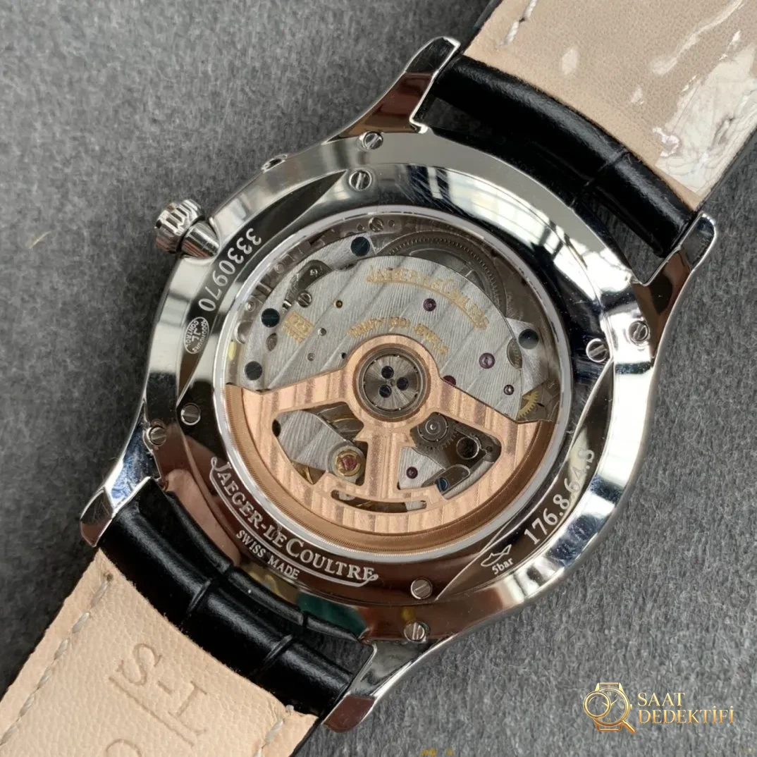 Yeni Ürün Raporu: YL Factory Jaeger-LeCoultre Palyaço 1378420 Master serisi tek parça mekanizmalı klasik saatin zayıf noktası nerede? - Bilekte Duruş ve Kasa Orantısı