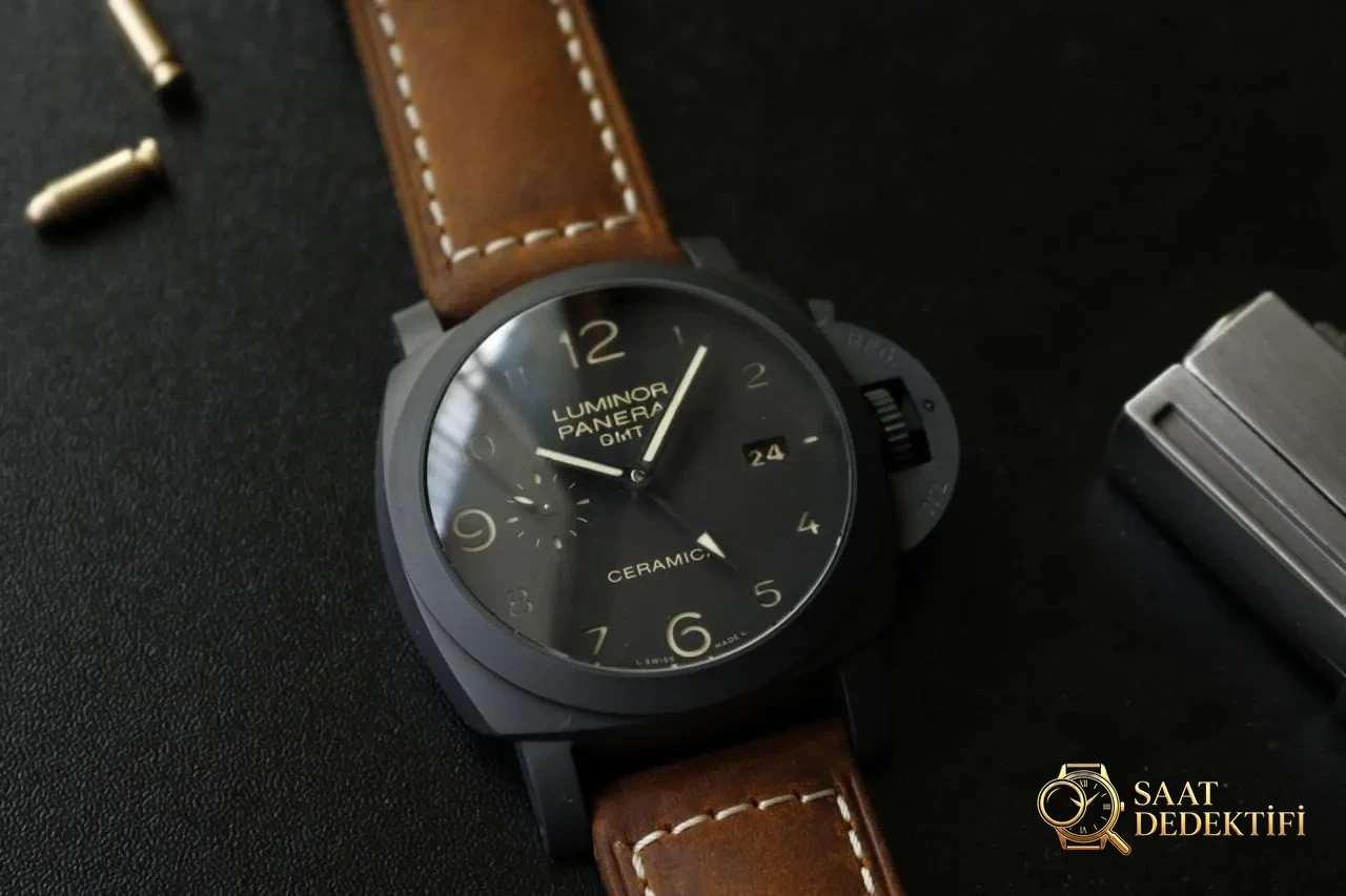 Yeni VS Factory Panerai PAM00441 V2 sürümünde 9001 mekanizmasının hangi noktaları geliştirildi? - Bilezik, Toka ve Klips Mekanizması