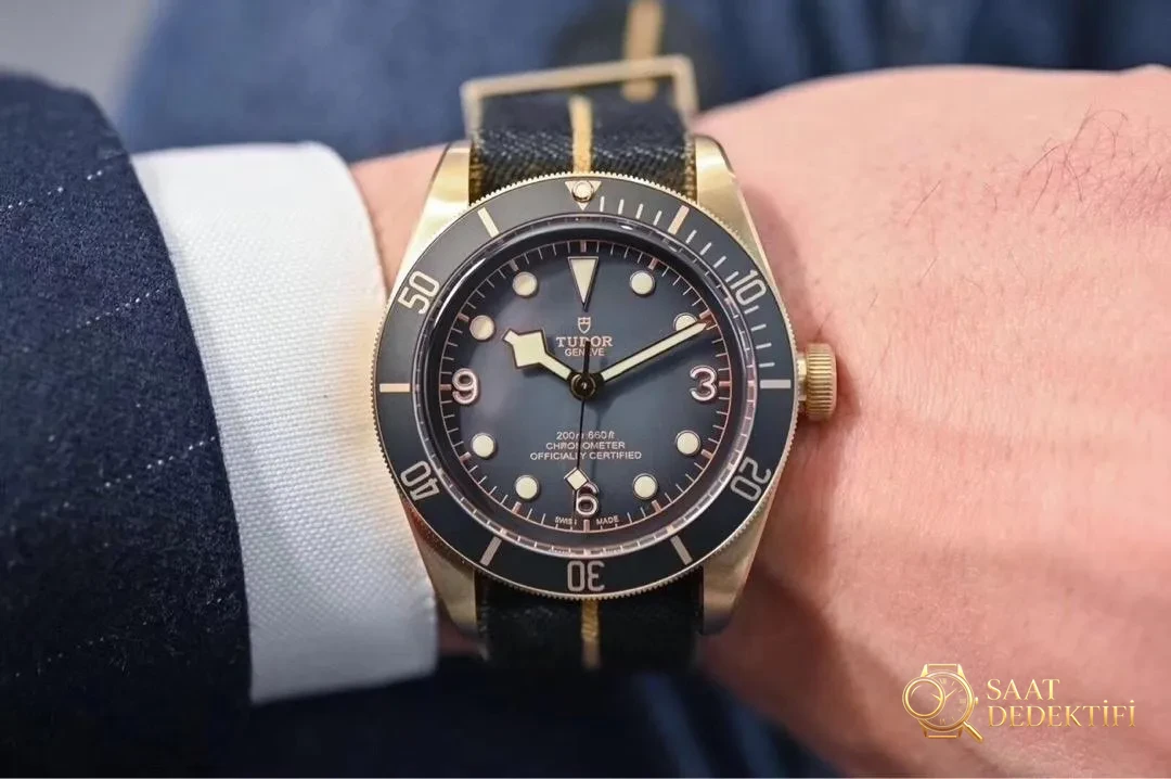 Yepyeni arduvaz grisi 2019 Beckham modeli XF Factory Tudor Black Bay Bronze M79250BA — küçük bronz kalkan kısa inceleme - Tepe Koruması ve Ayar Fonksiyonu