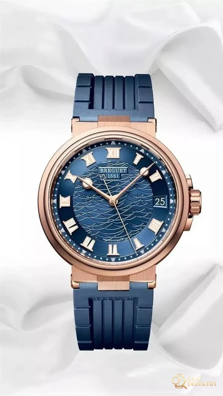 Yepyeni V9 Factory Breguet Marine 5517 saat incelemesi - Arka Kapak ve Mekanizma Detayı