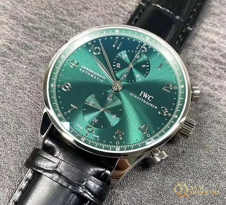 IWC Portugieser IW371615 İncelemesi - Ön Görünüm ve Kasa Tasarımı