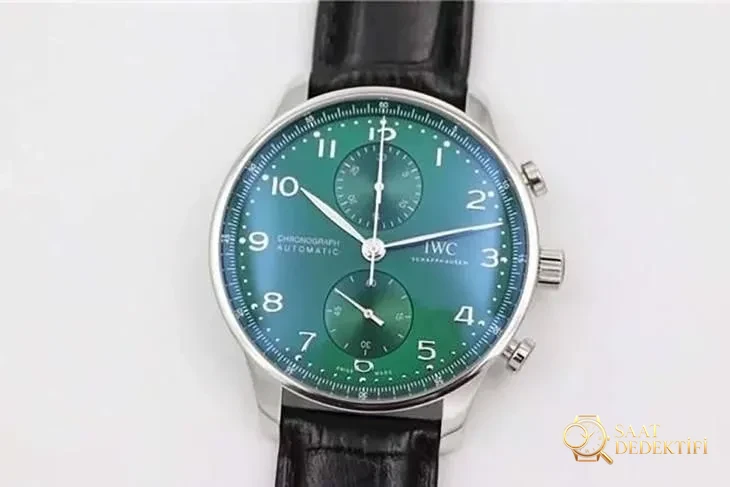 YL Factory IWC Portugieser Kronograf IW371615 Yeşil Kadran İncelemesi - Kadran Detayı ve Bezel İşçiliği