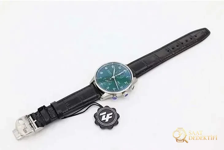 YL Factory IWC Portugieser Kronograf IW371615 Yeşil Kadran İncelemesi - Klips Kilidi ve Lazer Damgalar
