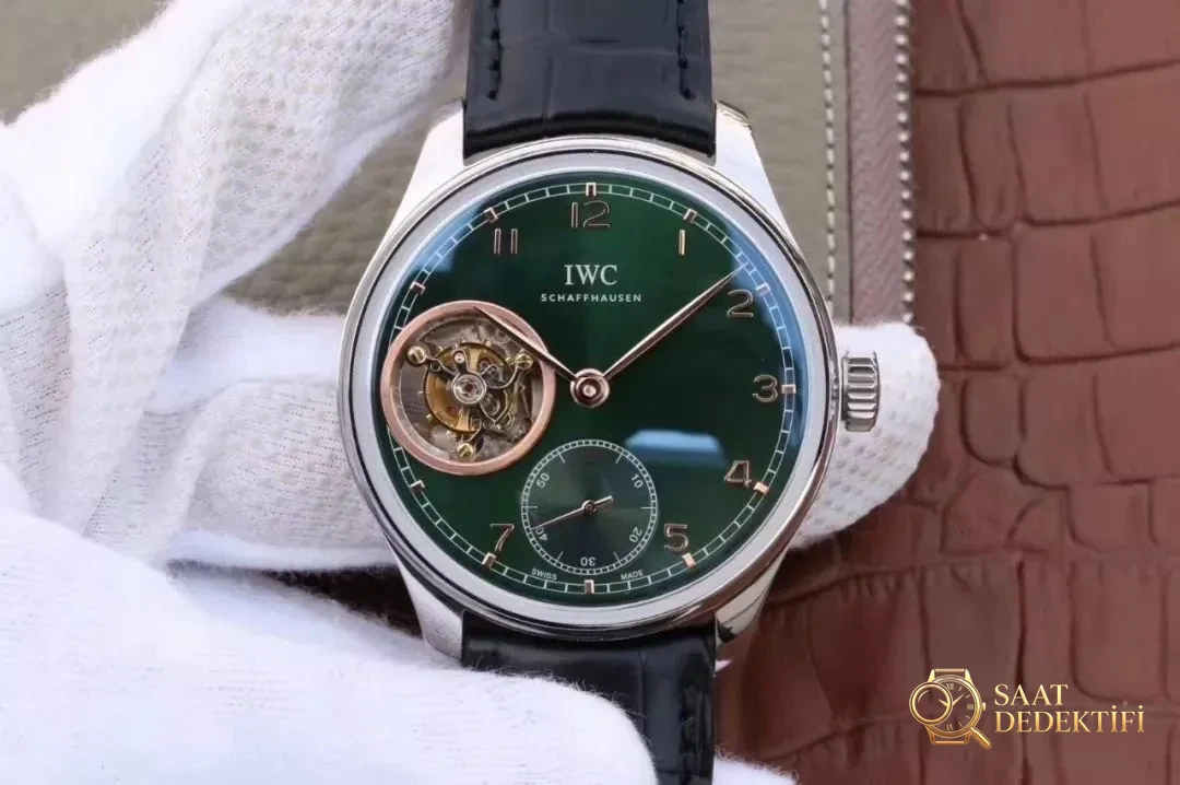 IWC Portugieser IW546302 İncelemesi - Ön Görünüm ve Kasa Tasarımı