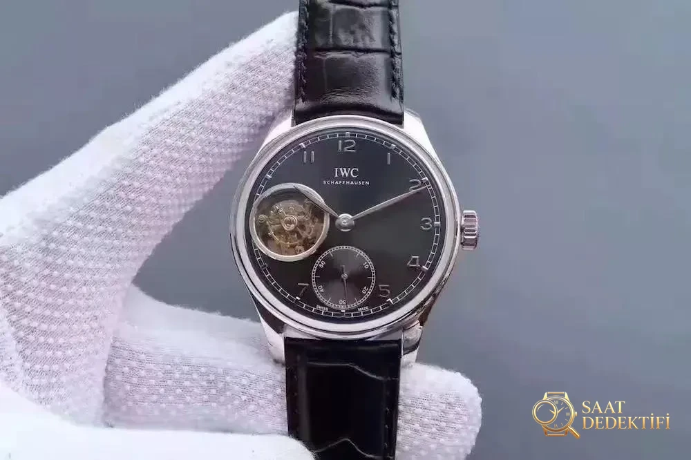 YL Factory IWC Portugieser Serisi Tourbillon Yeşil Kadranlı Replika Saat IW546302 İncelemesi - Koleksiyon ve Vitrin Görünümü