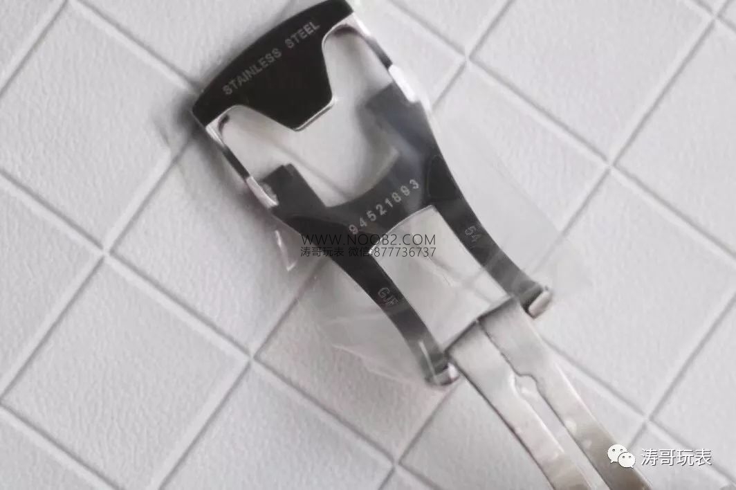 Yükseltilmiş VS Factory Omega De Ville parlak mavi: 8900 mekanizma 8500 ile karşılaştırıldığında fark nerede? Hangi detaylar güncellendi? — 11. fotoğraf