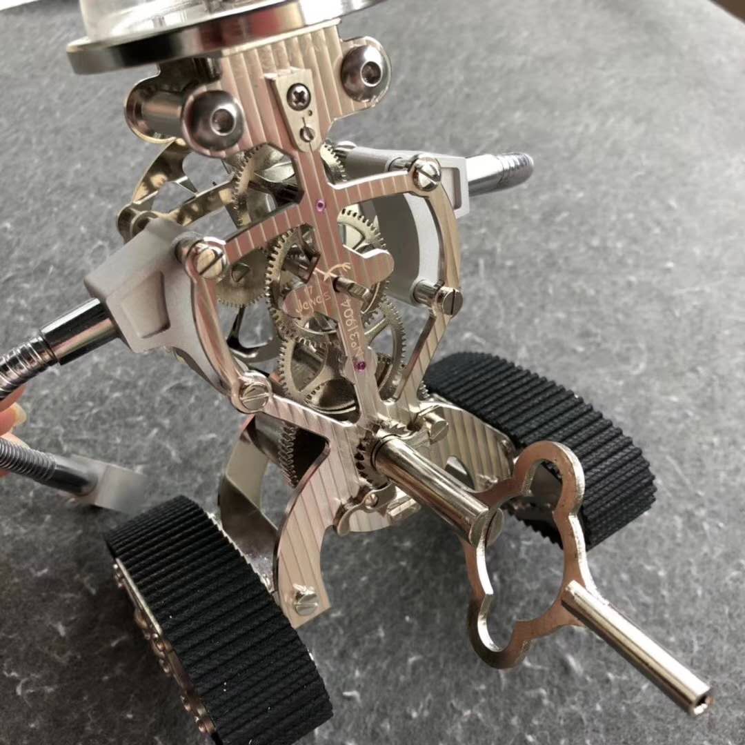 MB&F Sherman Happy Robot Kurma