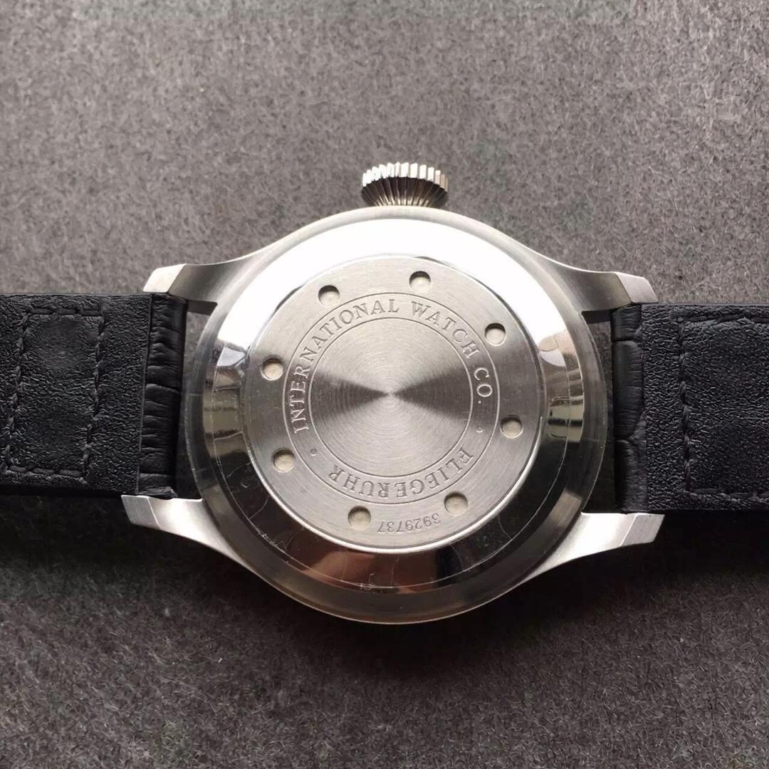IWC Big Pilot IW500901 Kasa Arkası