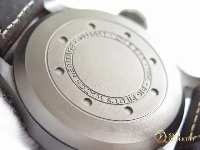 IW510301 Titanyum Kasa Arkası