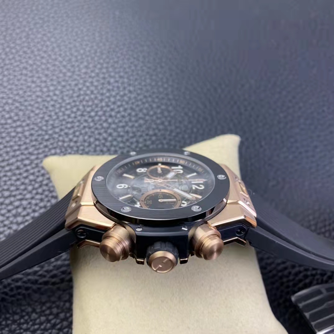 Replika Hublot Unice Kurma Kolu Butonlar