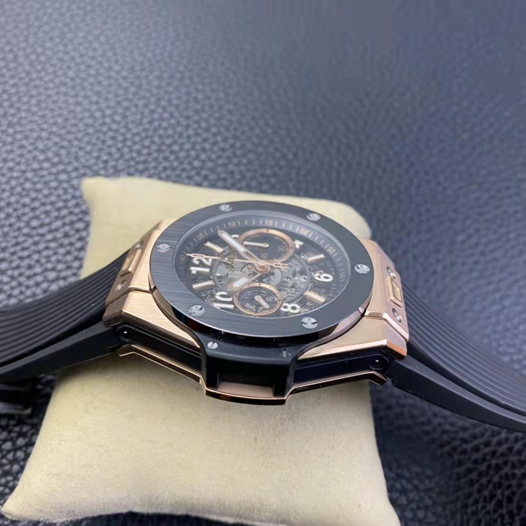 Replika Hublot Unice Roze Altın Kasa