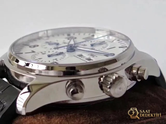 Replika IWC Round Bezel